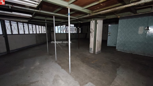 青衣長達路14-20號偉力工業大廈A座4字樓13, 14及15號單位。(銀主命)