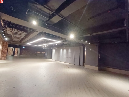 葵涌梨木道57-61 號根德工業大廈 低層地下及地下6號車位。(銀主命)