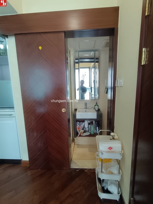 紅磡必嘉街8號御悅2字樓A單位。