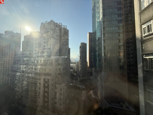 天后廟道16號龍景花園8字樓A單位。(銀主命)