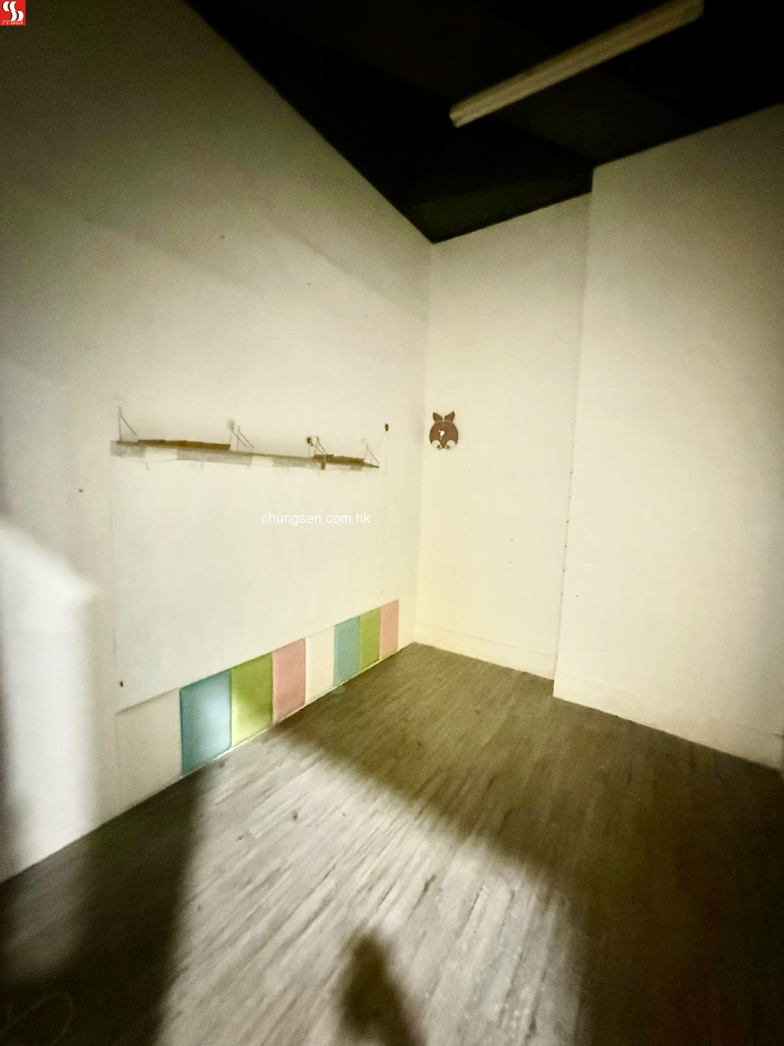 新界沙田火炭坳背灣街26 - 28號富騰工業中心地下2室30號單位。(銀主命)