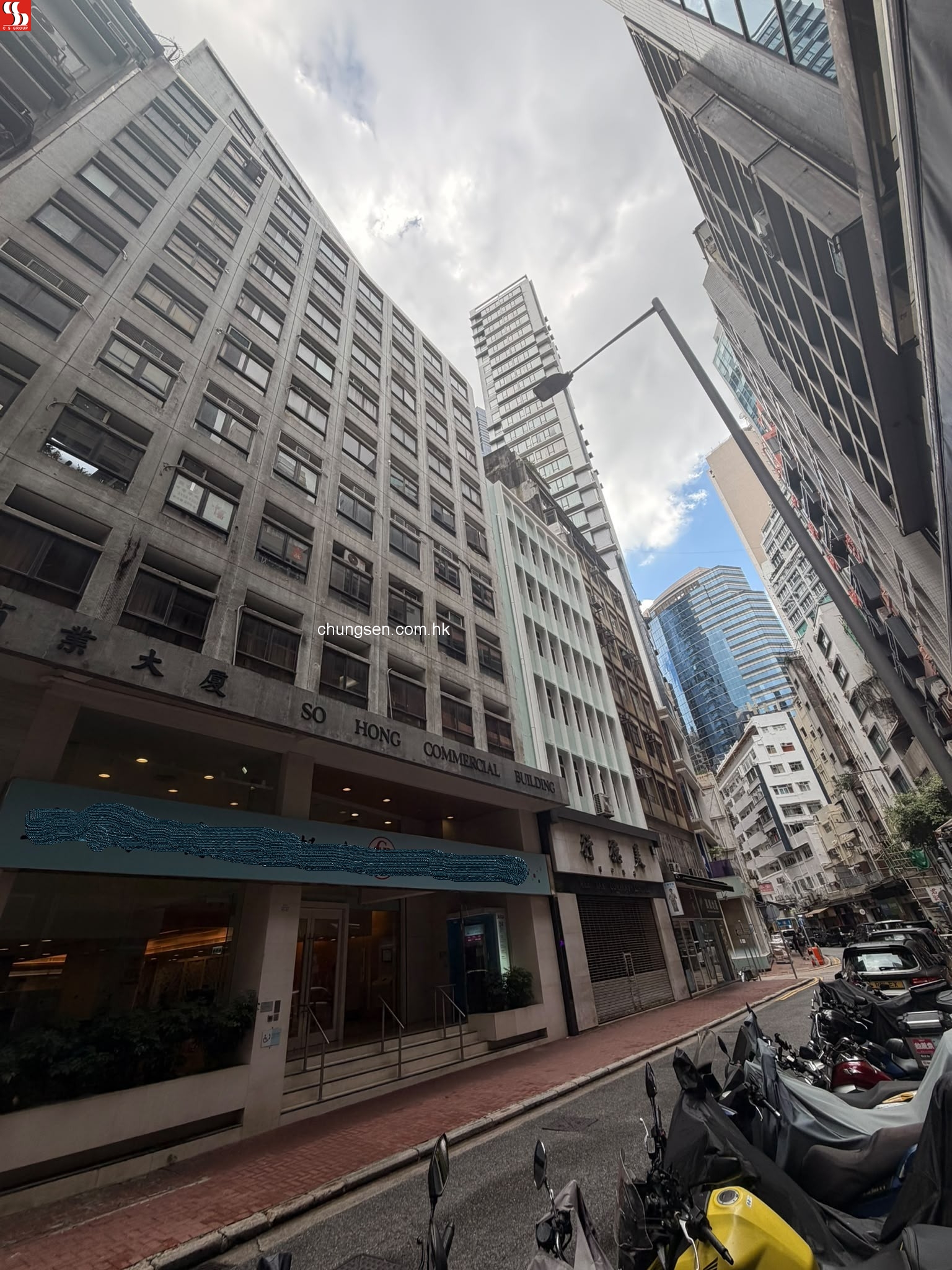上環蘇杭街41、43、45及47號蘇杭商業大廈地下A、B及C舖連閣樓。 (租期1-3-2026至28-2-2029 總租金$188000)