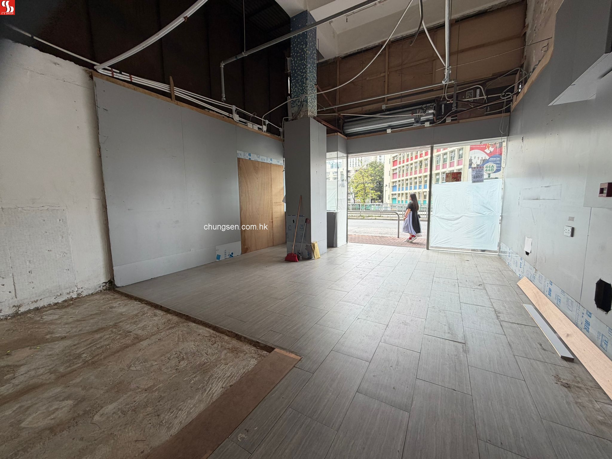 SHOP 10 (INCLUDING AN OPEN YARD ADJACENT THERETO) ON LEVEL 1 GREENLAND GARDEN NO.15 SHEK PAI TAU ROAD TUEN MUN NEW TERRITORIES