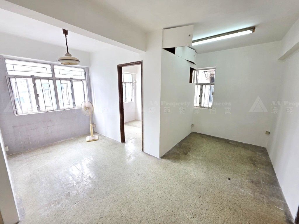 新界屯門河傍街128及142號美基樓6字樓C室 Flat C on 6/F, Mai Kei Building, Nos. 128 & 142 Ho Pong Street, Tuen Mun, NT