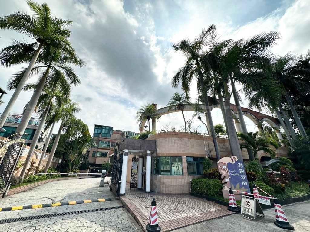新界元朗錦繡花園大道9號海錦豪園23號屋 House 23, Royal Camellia, No. 9 Fairview Park Boulevard, Yuen Long, NT