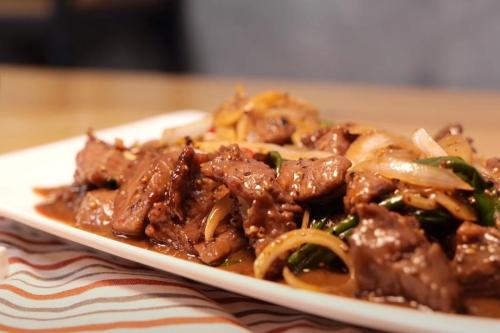 Garlic Black Pepper Beef Strips (Chinese Stir-Fry Style)
