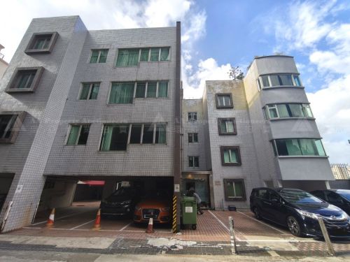 香港東半山東山臺15號嘉逸居1字樓B室 Flat B, 1/F, Gallant Place, No. 15 Tung Shan Terrace, East Mid-Level, HK