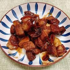 Braised Pork Belly in Soy Sauce (Taiwanese Style)