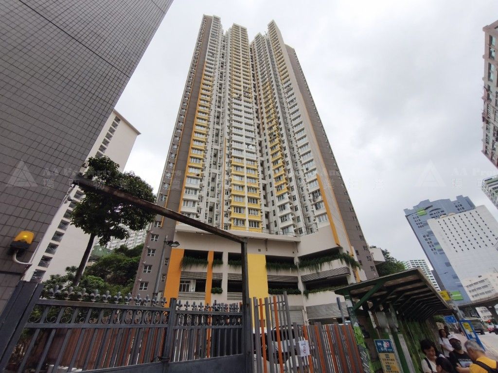 新界葵涌德士古道69號尚文苑40字樓10室 (第二市場) Flat 10 on 40/F, Sheung Man Court, No. 69 Texaco Road, Kwai Chung, NT