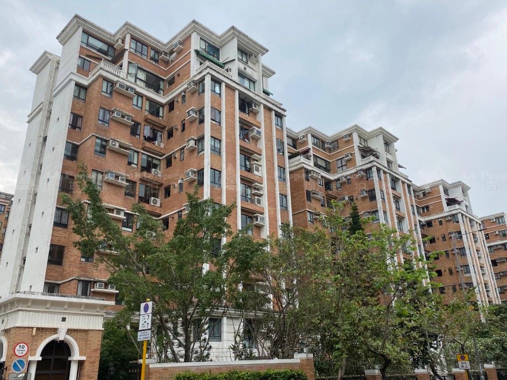 九龍九龍塘又一居道9號又一居10座地下B室連花園 Flat B, G/F together with the Garden appurtenant thereto, Tower 10, No. 9 Parc Oasis Road, Parc Oasis, Kowloon Tong, Kln.
