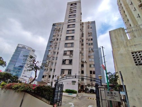 香港東半山肇輝台2B號美麗邨東座5字樓7室連地下B12號車位 Flat No.7 on 5/F of Block East and Car Parking Space No. B-12 on G/F, Miramar Villa, 2B Shiu Fai Terrace, East Mid-Level, HK
