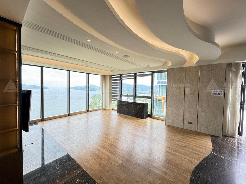 新界沙田馬鞍山烏溪沙路8號迎海2期迎海‧星灣19座36字樓及37字樓A複式單位 Duplex Flat A on 36/F & 37/F with Verandah and Flat Roof, together with Air-Conditioning Plant Room on Electrical and Mechanical Floor, Block 19, Doub