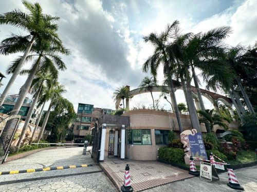 新界元朗錦繡花園大道9號海錦豪園23號屋 House 23, Royal Camellia, No. 9 Fairview Park Boulevard, Yuen Long, NT