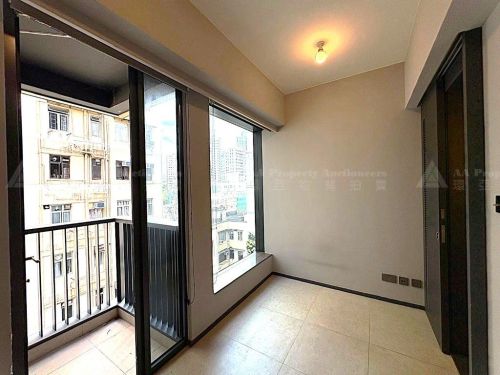 九龍何文田窩打老道74號瑧樺6字樓B3室 (包括露台) Unit B3, 6/F (including the Balcony thereof), Timber House, No. 74 Waterloo Road, Ho Man Tin, Kln.