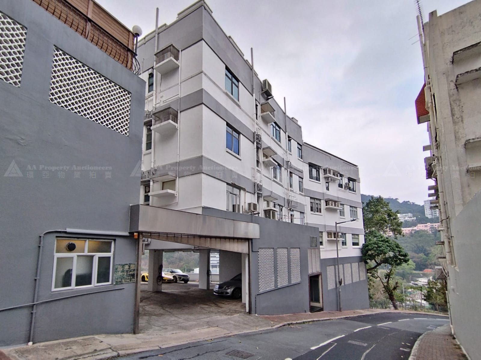 香港薄扶林金粟街10-12號昌麗閣地下26號車位 Car Park No. 26 on G/F Cherry Court, 10-12 Consort Rise, Pokfulam, HK