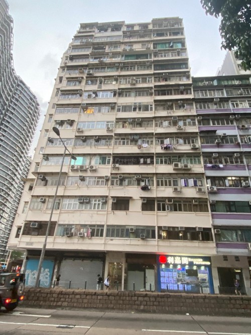九龍尖沙咀柯士甸道1B號偉安大廈A座2字樓後座 Rear 2/F, Block A, Wai On Building, No. 1B Austin Road, Tsim Sha Tsui, Kln.