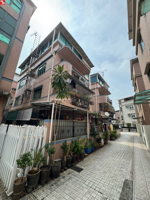 FIRST FLOOR NO. 19E FUNG CHI TSUEN YUEN LONG NEW TERRITORIES