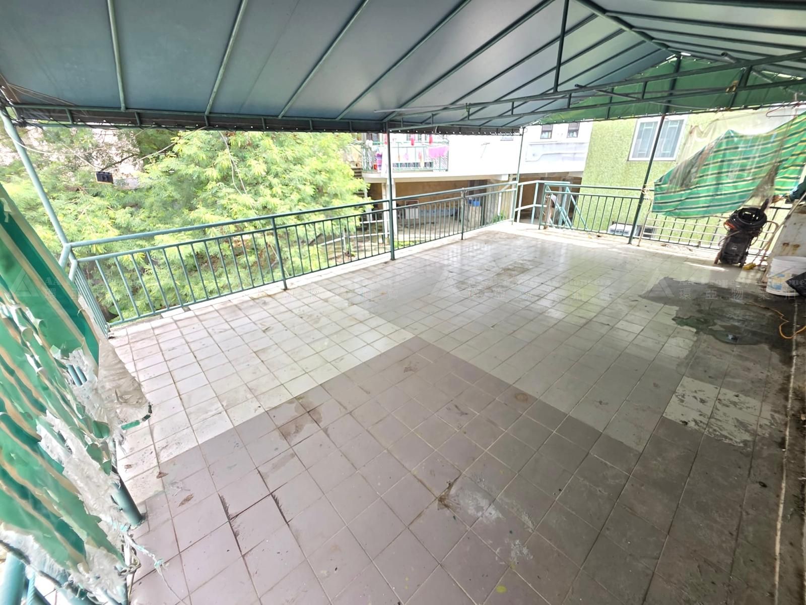 新界長洲龍仔村72號1字樓B室連天台 Flat B on 1/F and Roof, No. 72 Lung Tsai Tsuen, Cheung Chau, NT