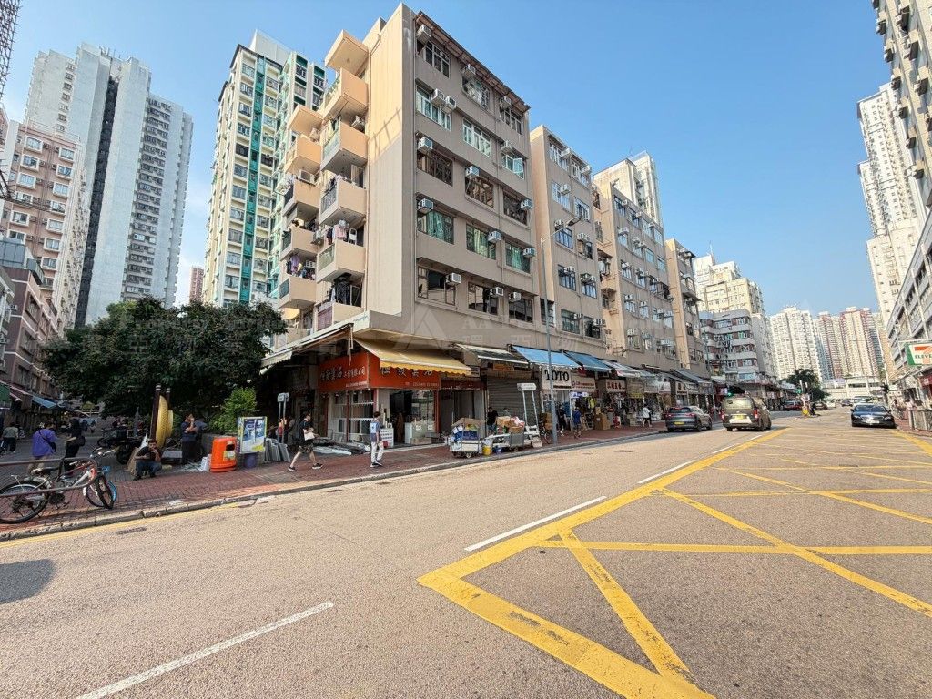 新界元朗合益路50/68號美滿樓地下1, 1A及2號舖 Shop 1, 1A and 2 on G/F, May Moon Building, Nos. 50/68 Hop Yick Road, Yuen Long, NT