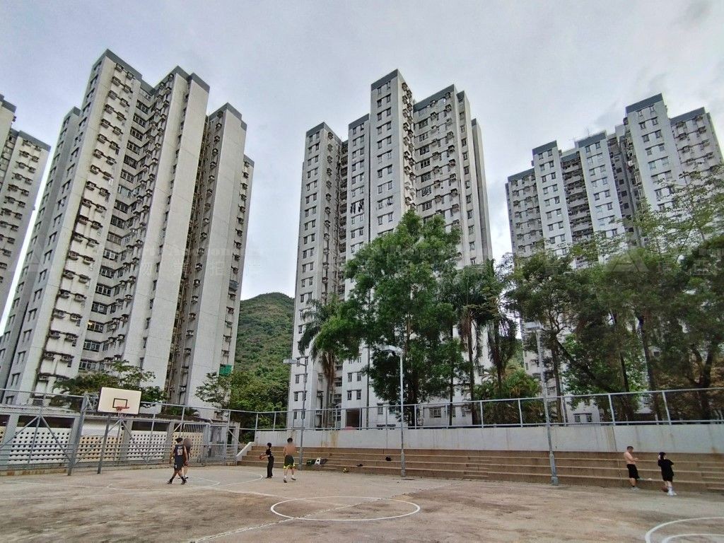 新界沙田馬鞍山恆信街2號富安花園3座15字樓J室 (第二市場) Flat J, 15/F, Block 3, Chevalier Garden, No. 2 Hang Shun Street, Ma On Shan, Shatin, NT