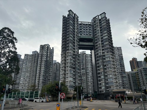 新界元朗十八鄉路11號尚悅8座28字樓C室連B1層停車位B92號 Flat C on 28/F with Air-Conditioning Plant Room, Flat Roof and Roof Tower 8 and Residential Parking Space No. B92 on B1/F, The Reach, No. 11 Shap Pat