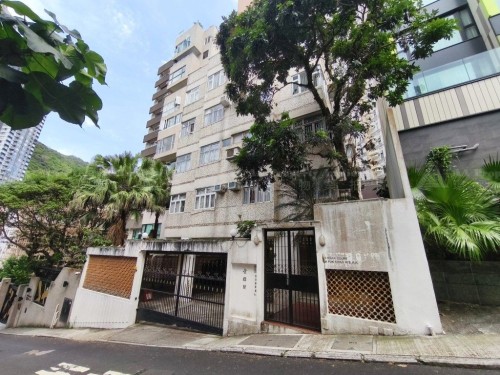 香港東半山福群道6A號愛群閣地下停車位12號 Car Port No. 12 on G/F, Oi Kwan Court, No. 6A Fuk Kwan Avenue, East Mid-Level, HK