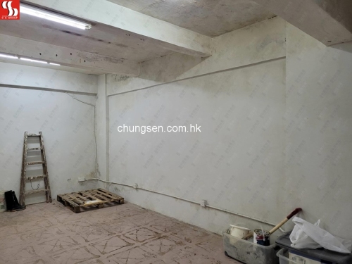 FLAT B & PORTION OF THE FLAT ROOF ON 1/F NOS.27-33 YI PEI SQUARE TSUEN WAN NEW TERRITORIES
