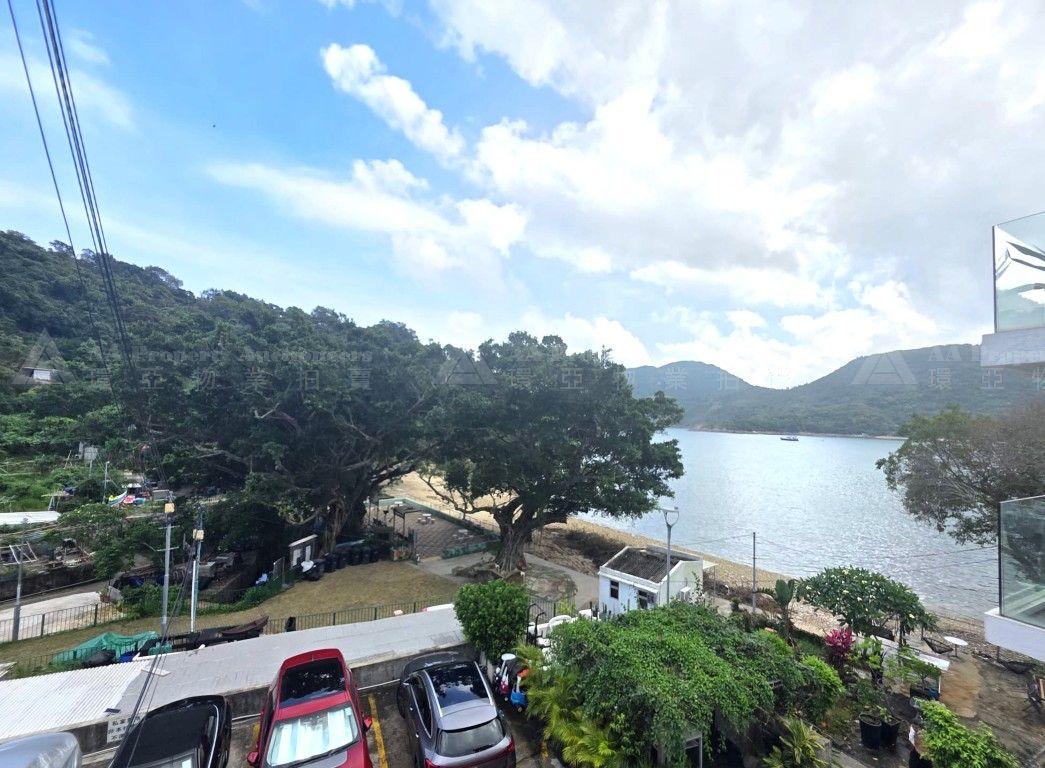 新界西貢清水灣大環頭5號2字樓連露台及天台 Second Floor Including the Balcony appurtenant thereto and the Roof thereof, No. 5 Tai Wan Tau, Clear Water Bay, Sai Kung, NT