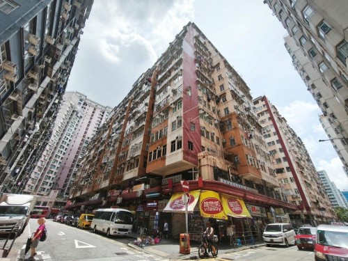 九龍紅磡明安街20號寶石戲院大廈4字樓B414室 Flat B414 on 4th Floor, Lux Theatre Building No. 20 Ming on Street, Hung Hom, Kln.