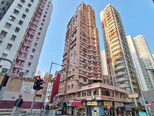 香港西灣河街110號長興大樓20字樓A室連天台 Flat A on 20/F & the Area of Roof Directly on Top, Cheung Hing Building, No. 110 Sai Wan Ho Street, HK