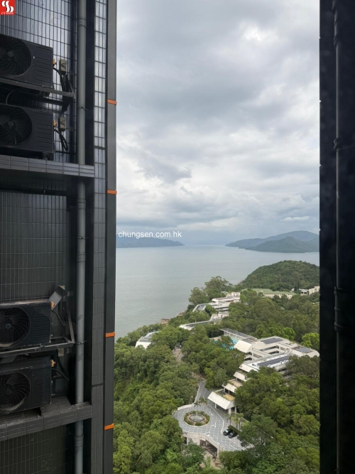 馬鞍山烏溪沙路8號迎海第3期 迎海‧星灣御 25座33字樓C單位連露台。(銀主命)