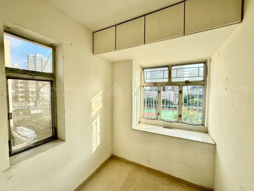 新界元朗元朗安興街50號好彩洋樓3字樓E室 Flat E, 3/F, Ho Choi Building, No. 50 Yuen Long On Hing Street, Yuen Long, NT