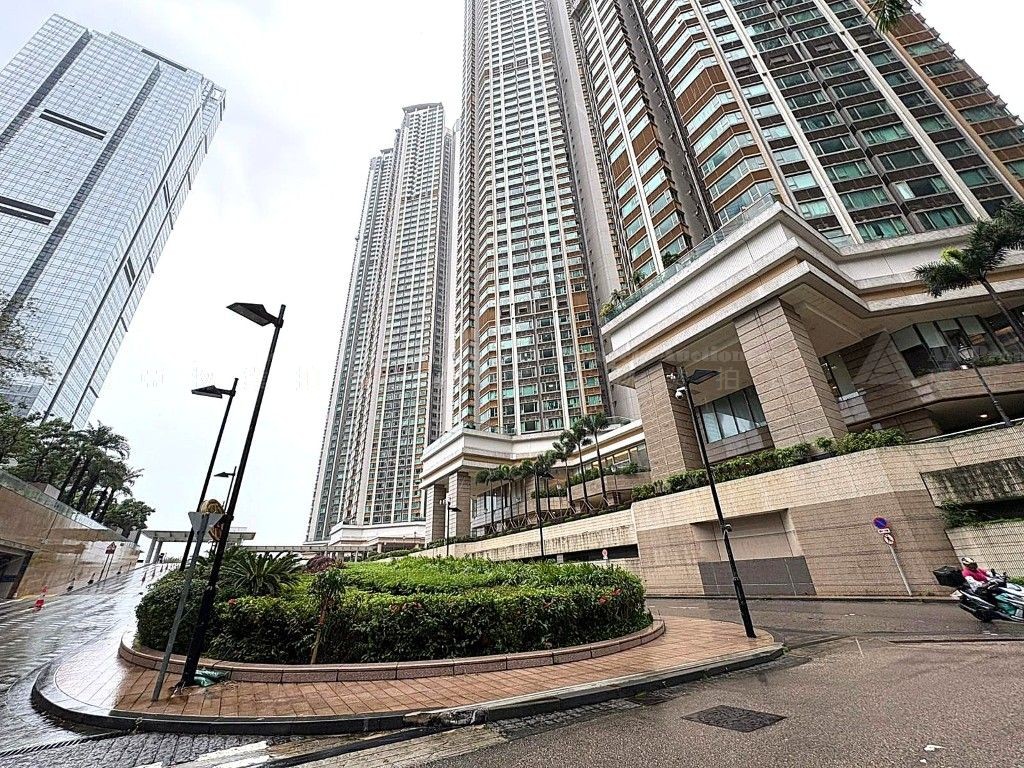 九龍尖沙咀柯士甸道西1號Union Square擎天半島2座38字樓D室 Flat D, 38/F, Tower 2, Union Square Sorrento, No. 1 Austin Road West, Tsim Sha Tsui, Kln.