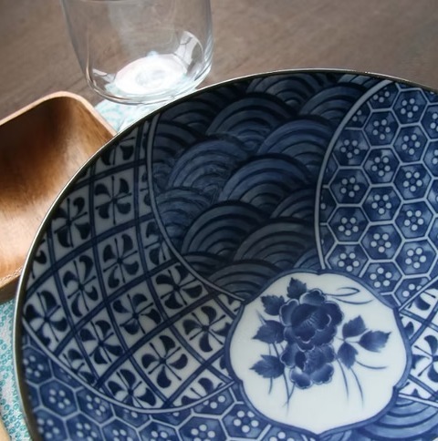 Enhance Your Dining Experience with the Kozome Roman Eight Flower Noodle Bowl