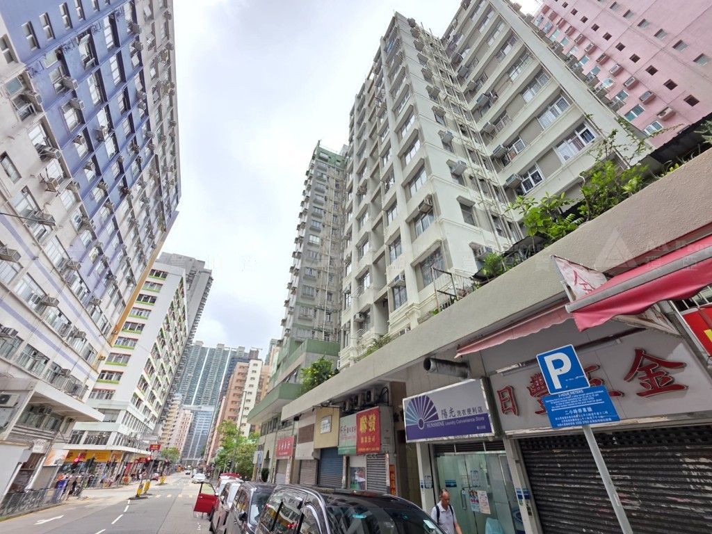 九龍土瓜灣炮仗街76號金寶大廈11字樓F室 Flat F on 11/F, Cambo Mansion, No. 76 Pau Chung Street, To Kwa Wan, Kln.