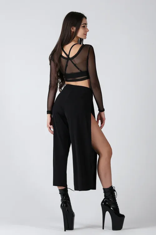 Dancewear Isn’t Just "Pretty": How Black Pole Dance Outfits Merge Function and Style